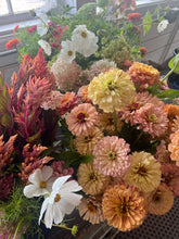 Load image into Gallery viewer, U-Pick Flowers