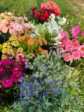 Load image into Gallery viewer, U-Pick Flowers