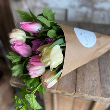 Load image into Gallery viewer, Wrapped Bouquet in Kraft Paper