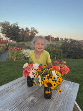 Load image into Gallery viewer, U-Pick Flowers